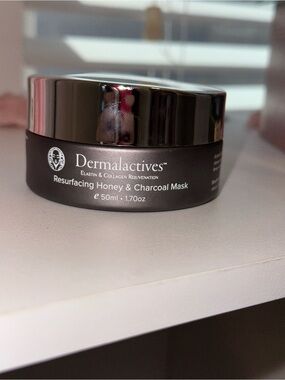Dermalactives Resurfacing Honey & Charcoal Mask NEW